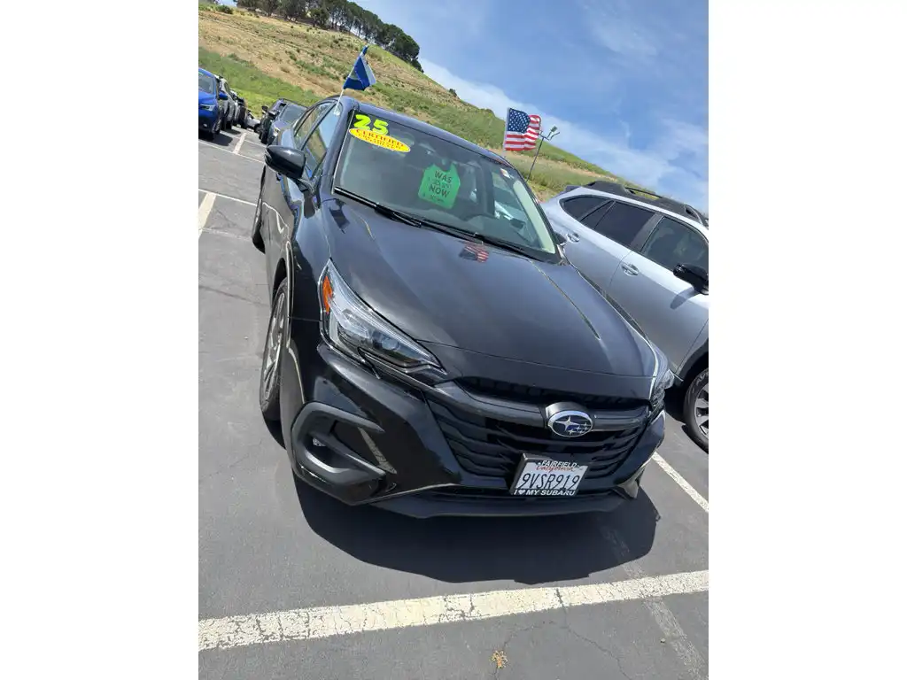 2025 Subaru Legacy Limited's photo