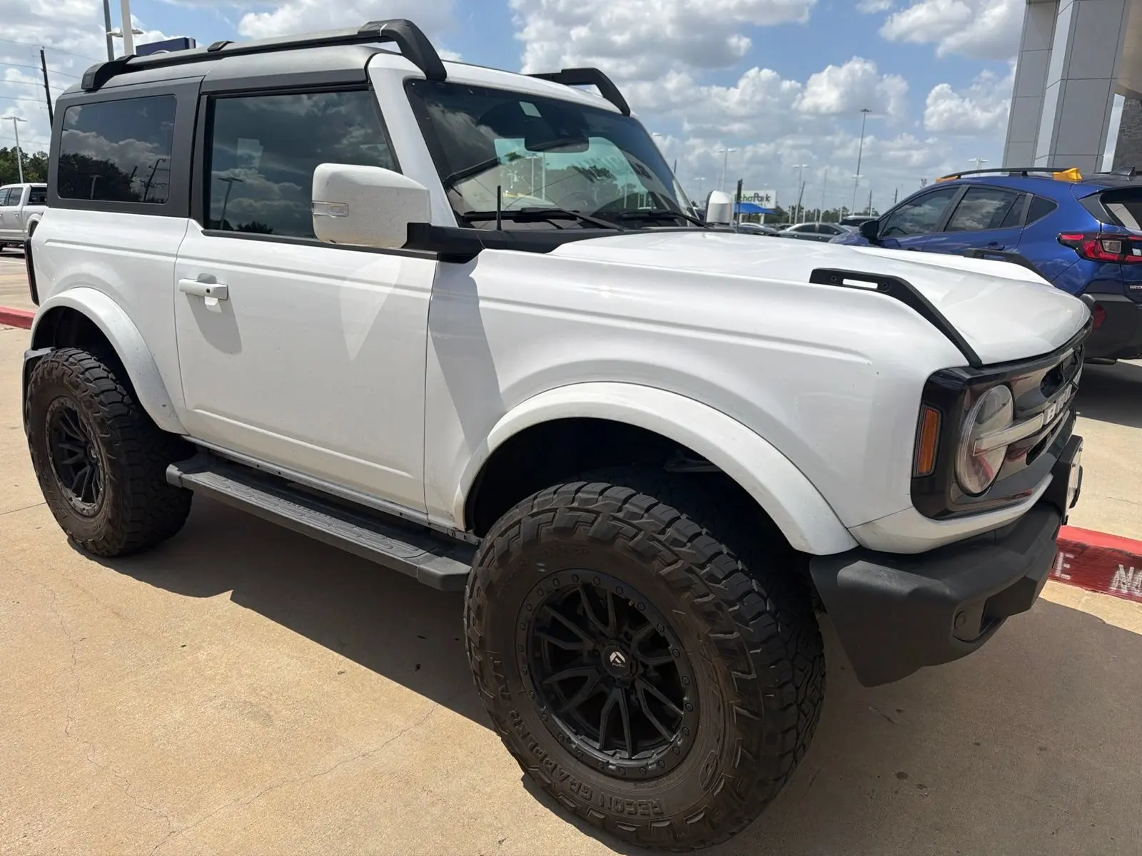 2023 Ford Bronco Outer Banks Advanced 4x4 photo 4