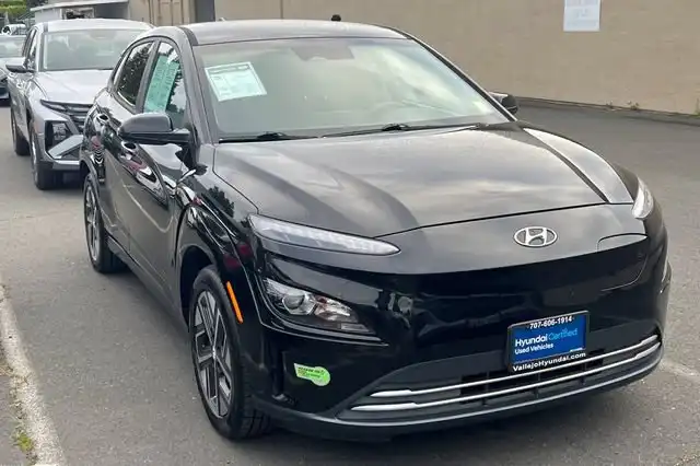 2023 Hyundai Kona Electric SE's photo