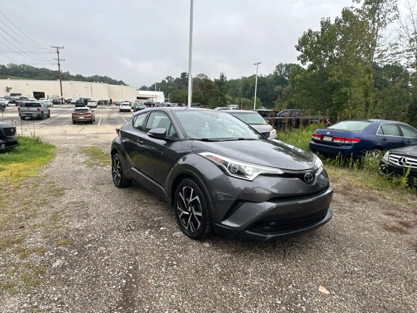 2018 Toyota C-HR XLE's photo