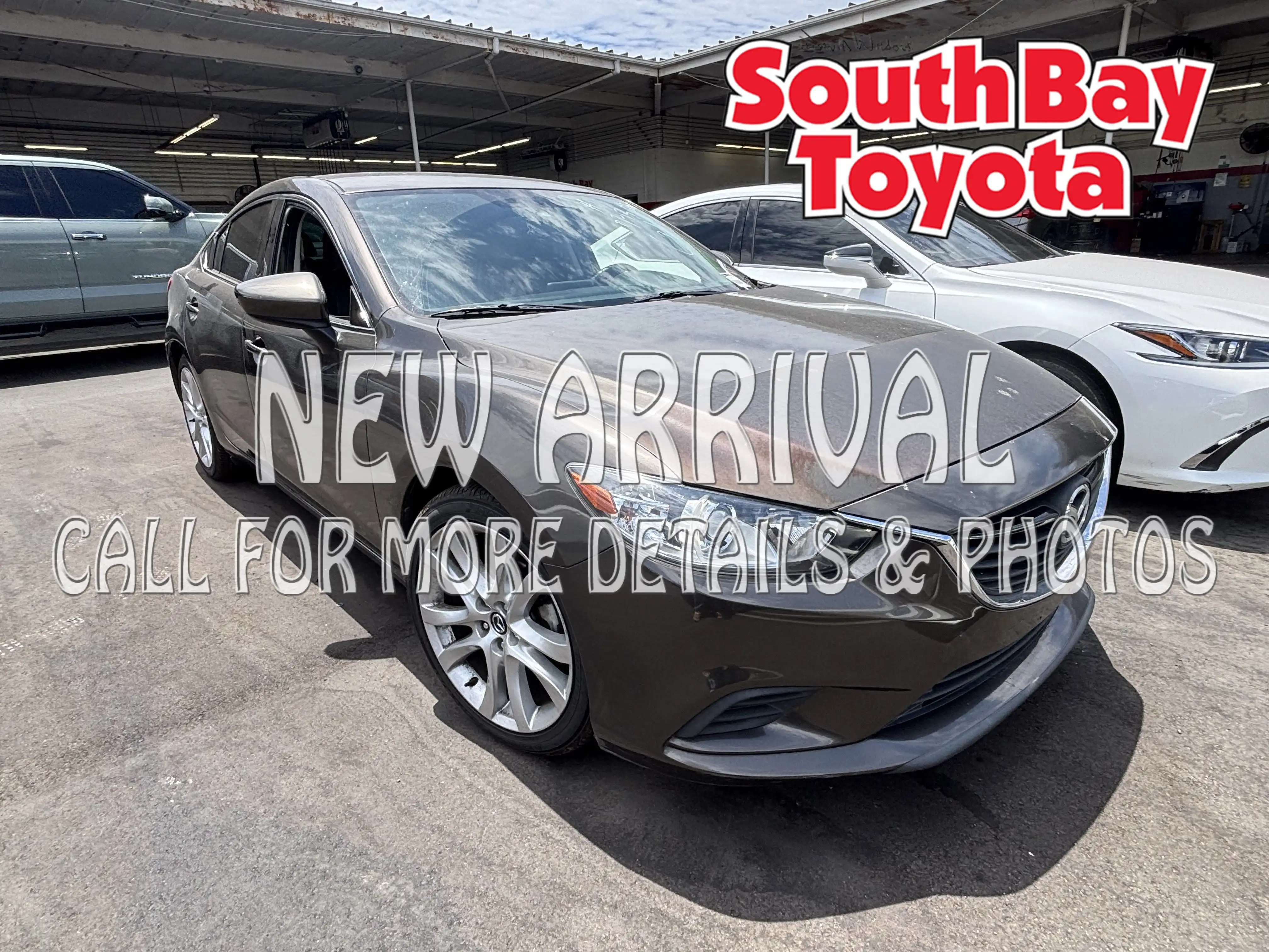 2016 Mazda EZ-6 i Touring Auto's photo