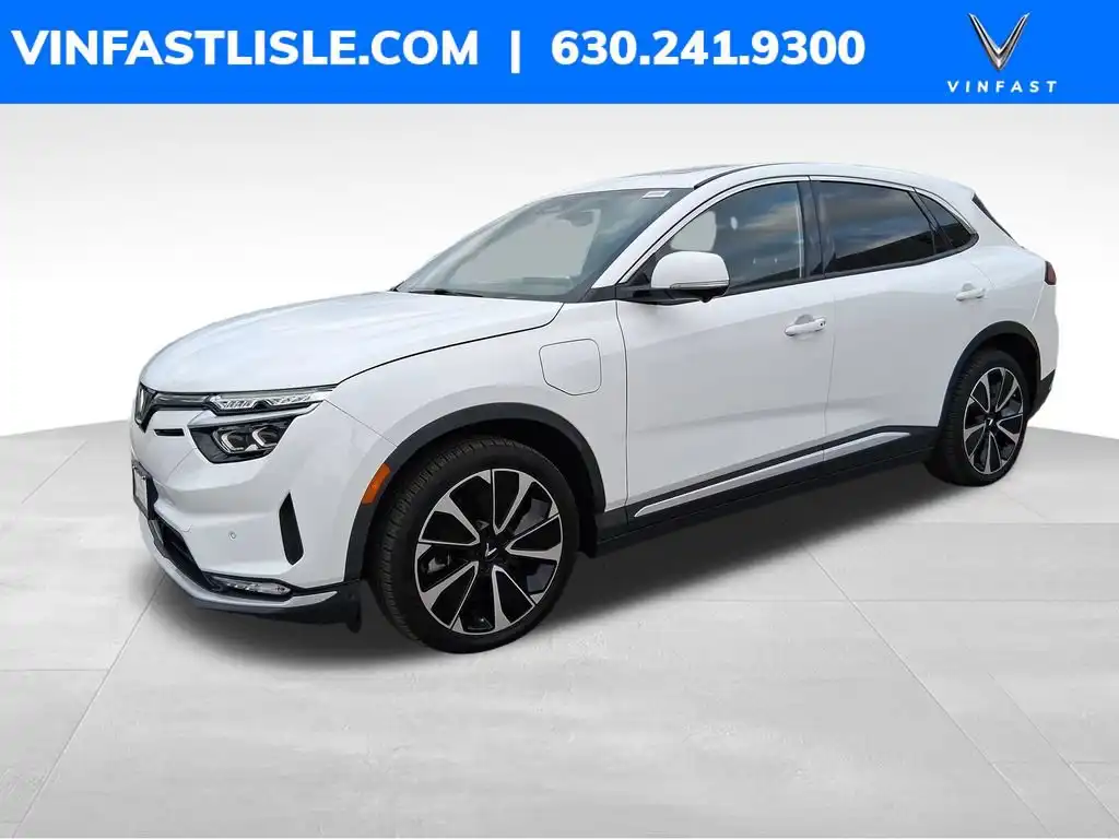 2025 VinFast VF 8 VF 8 Plus Standard Range's photo