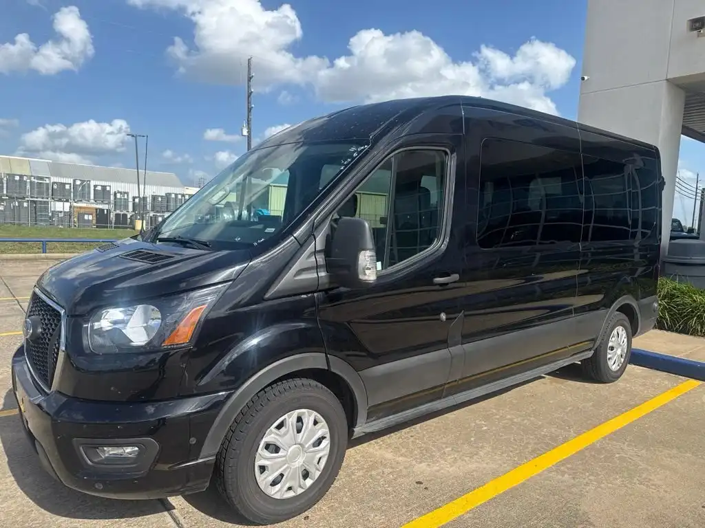 2024 Ford Transit 350 XLT Med Roof Sliding Pass. 148's photo