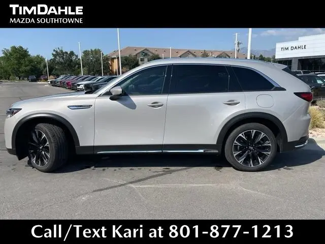 2025 Mazda CX-90 PHEV Premium Plus Package photo 4