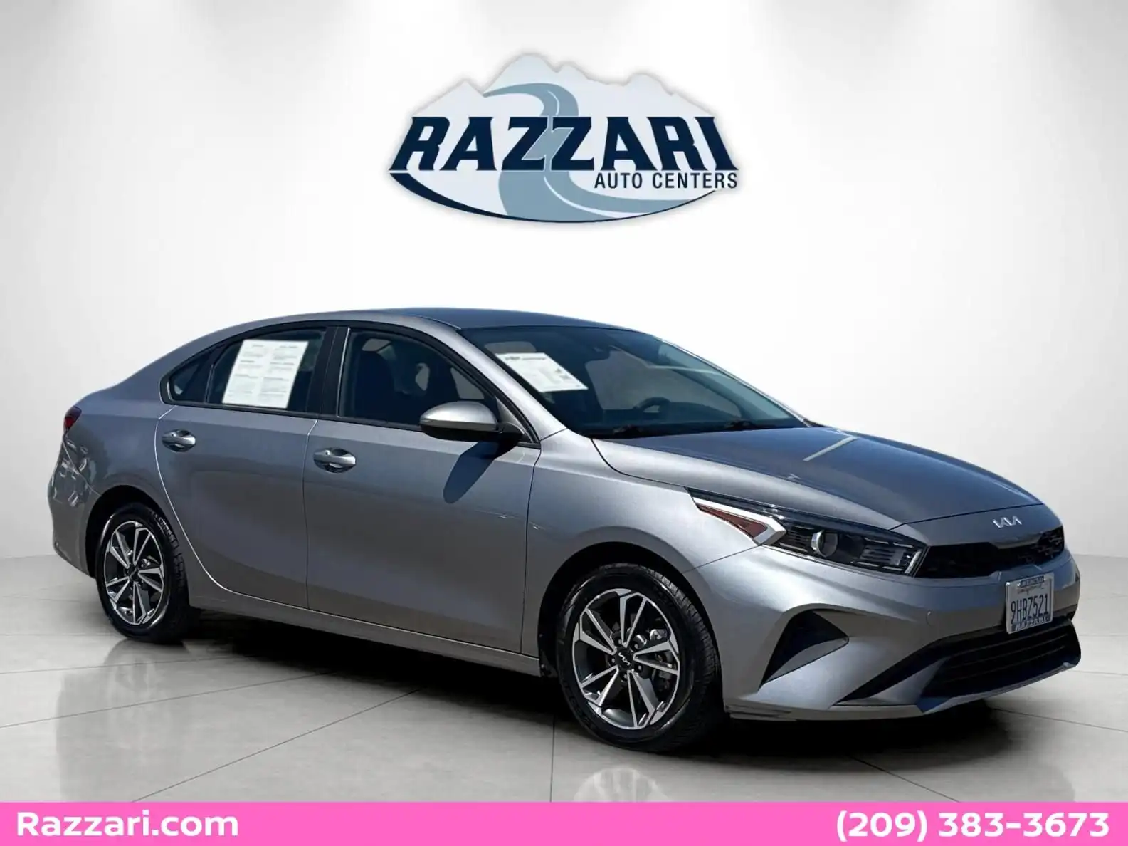 2023 Kia Forte LXS AT's photo