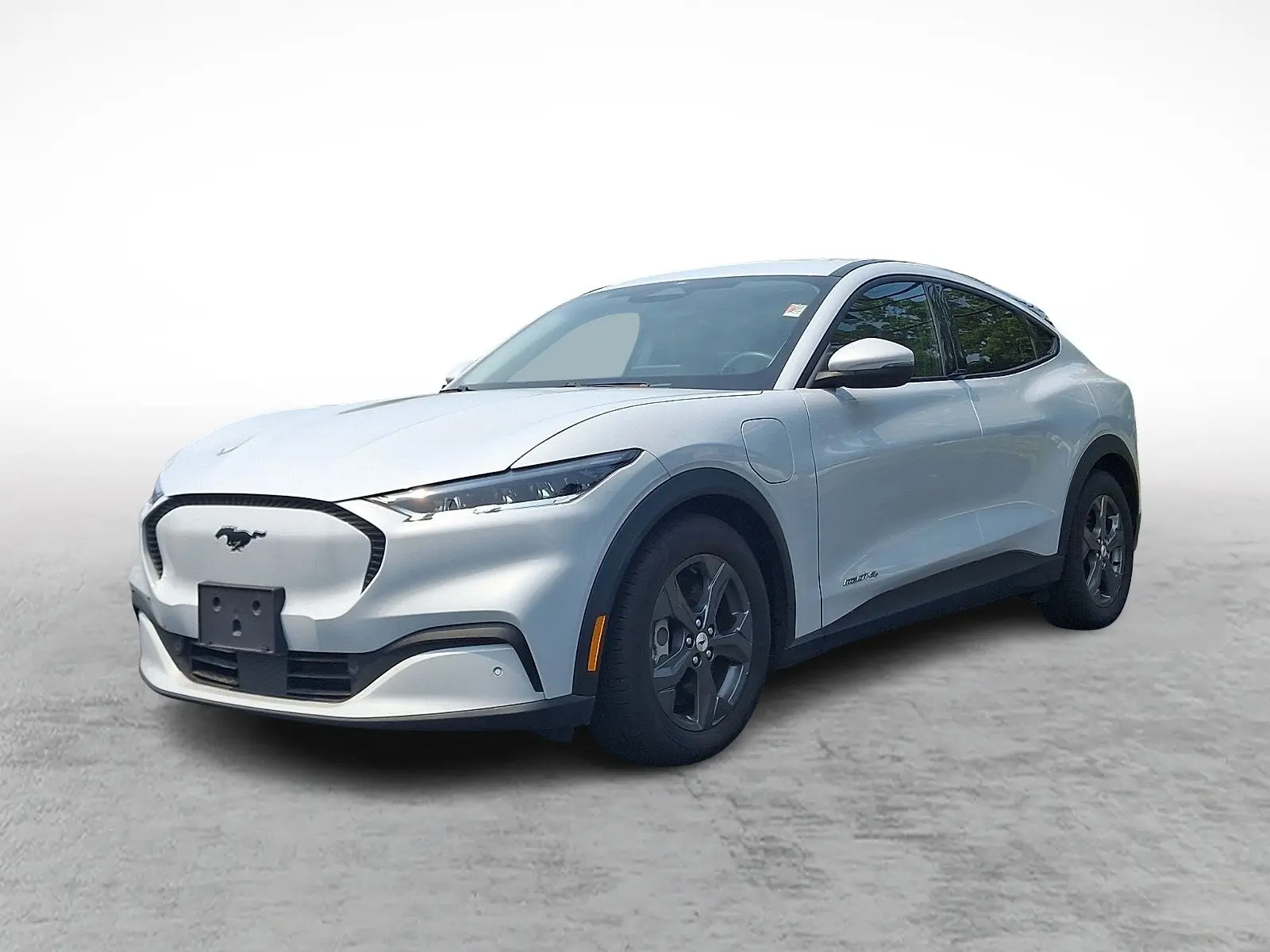 2022 Ford Mustang-Mach-e Select photo 3