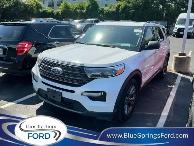 2021 Ford Explorer XLT RWD photo 1