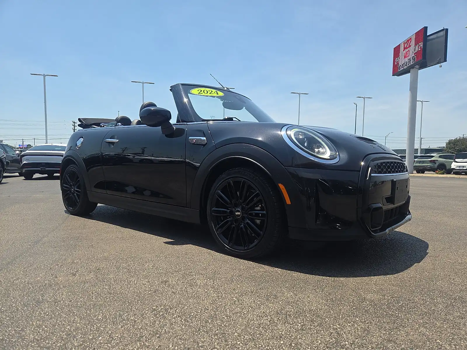 2024 MINI Convertible Cooper S's photo