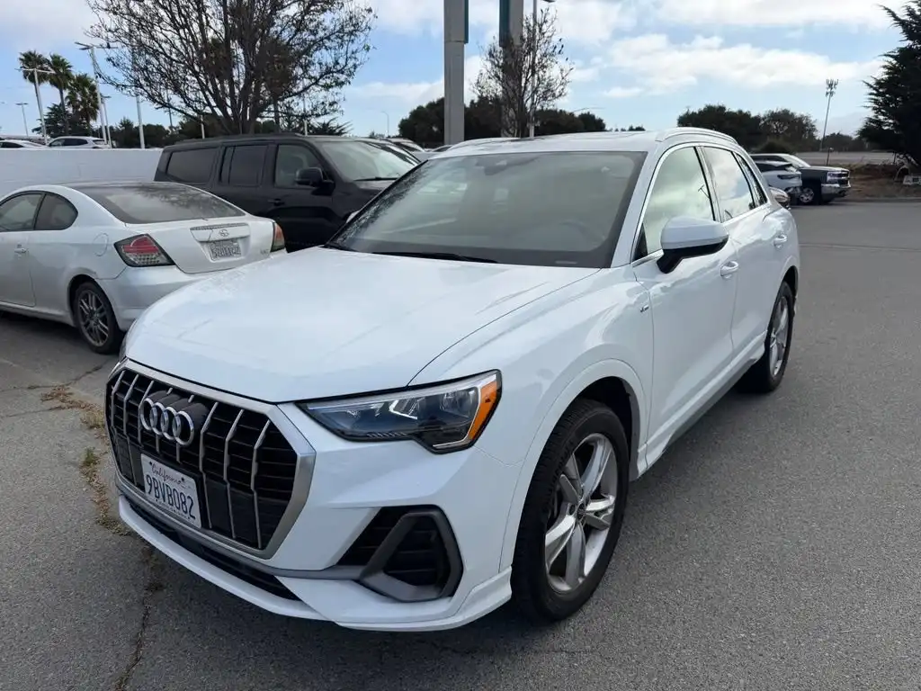 2022 Audi Q3 45 TFSI S Line Premium quattro's photo