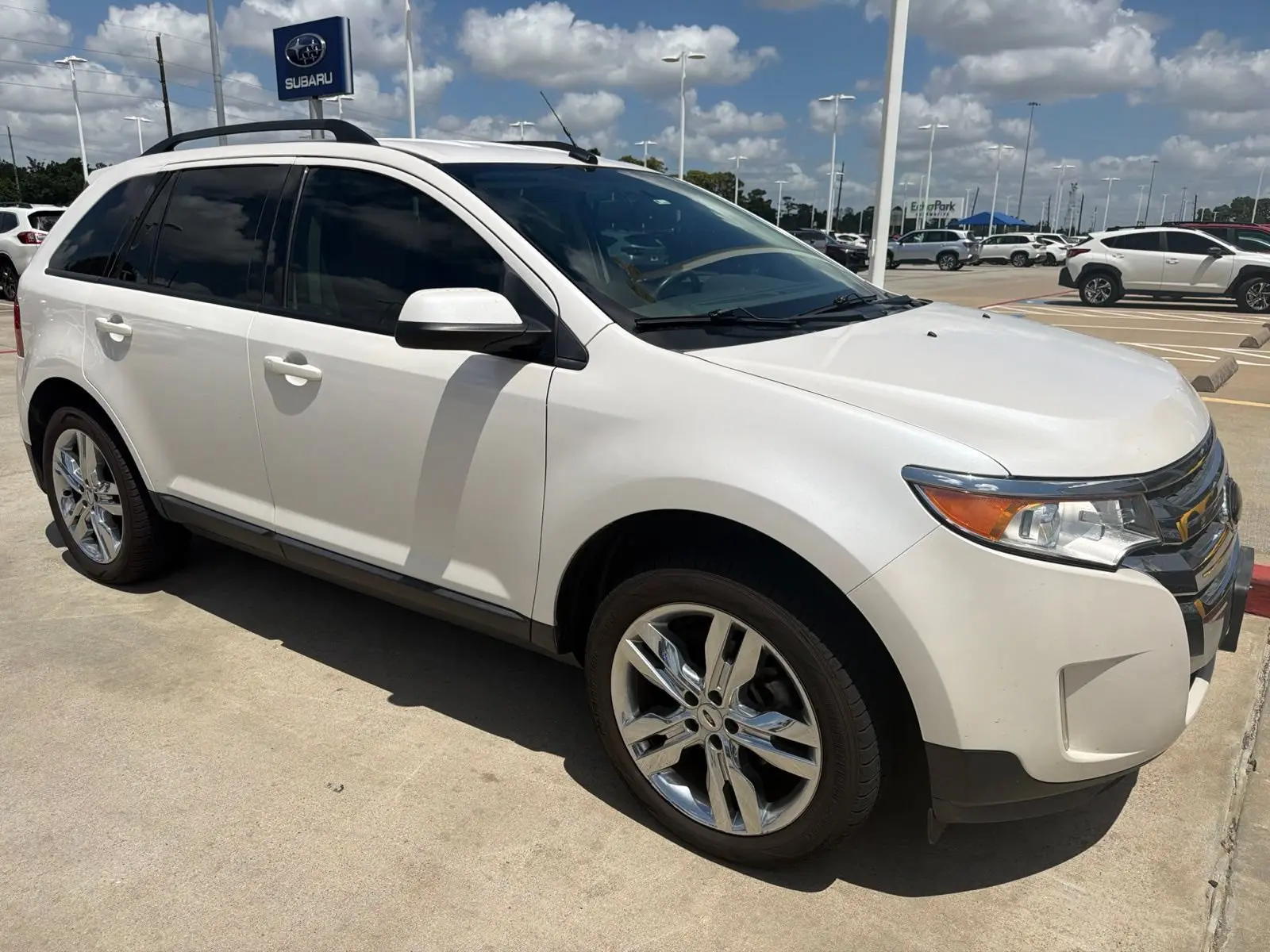 2013 Ford Edge SEL photo 4
