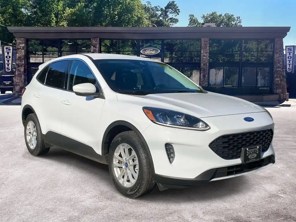 2021 Ford Escape SE AWD's photo