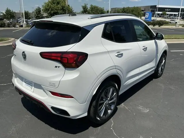2022 Buick Encore GX Select photo 3