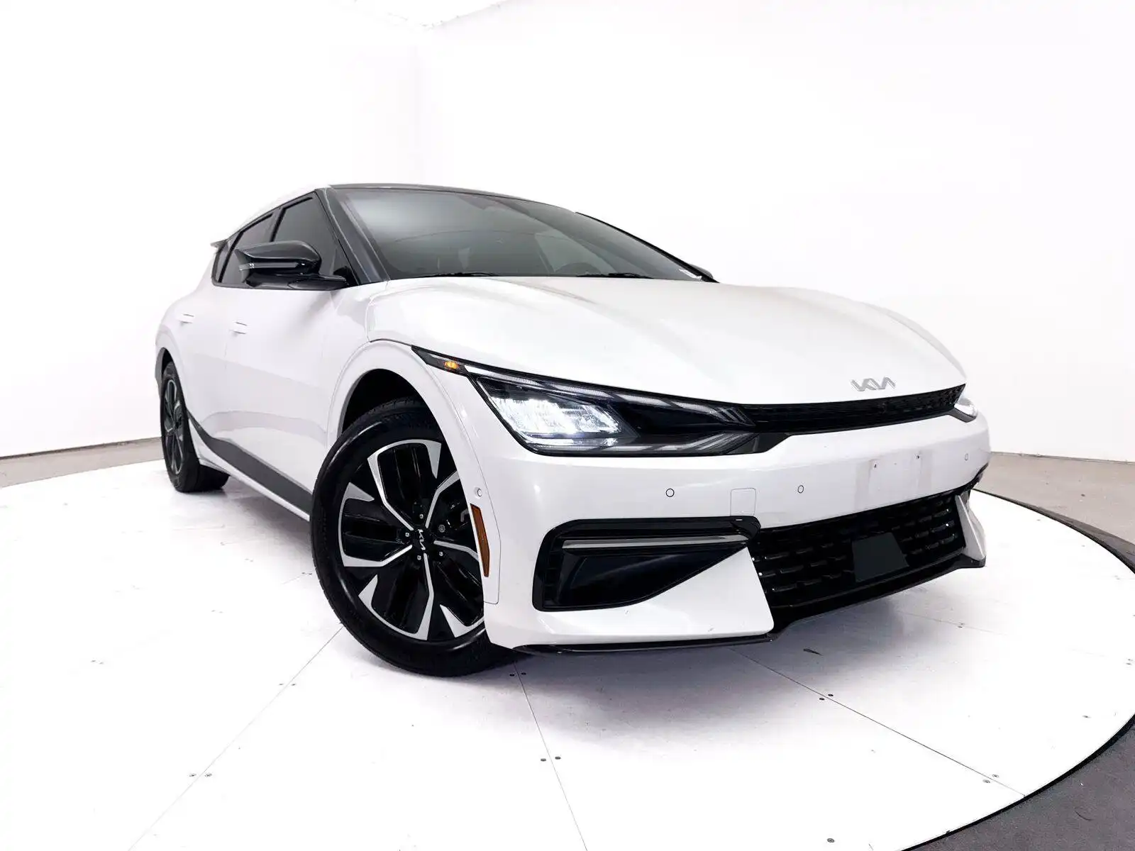 2024 Kia EV6 GT-Line's photo