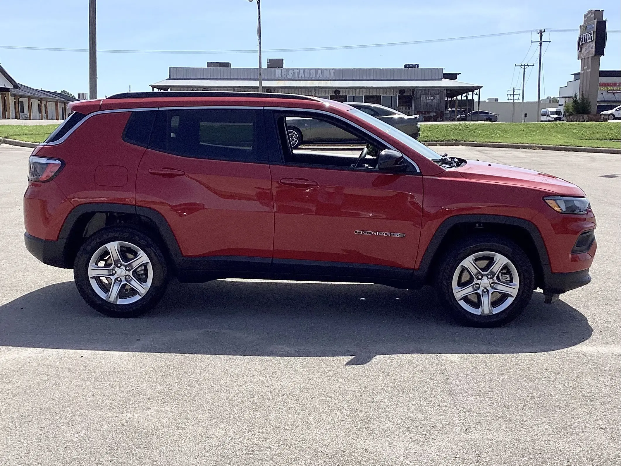 2024 Jeep Compass Latitude 4X4 photo 4