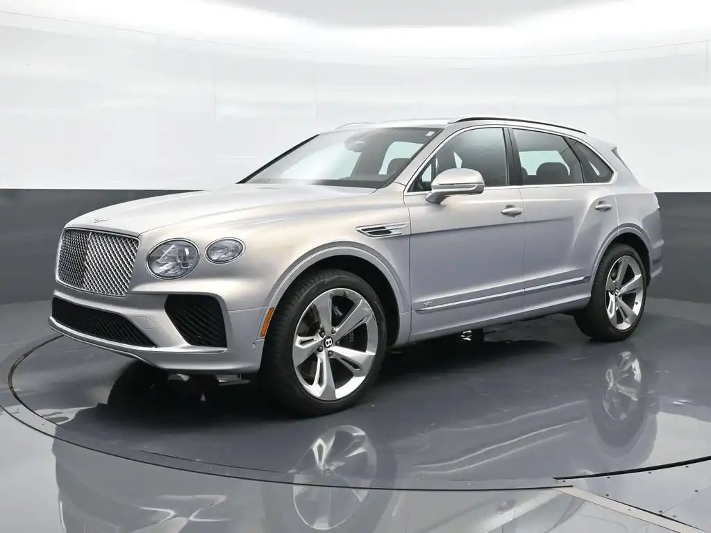 2021 Bentley Bentayga V8's photo