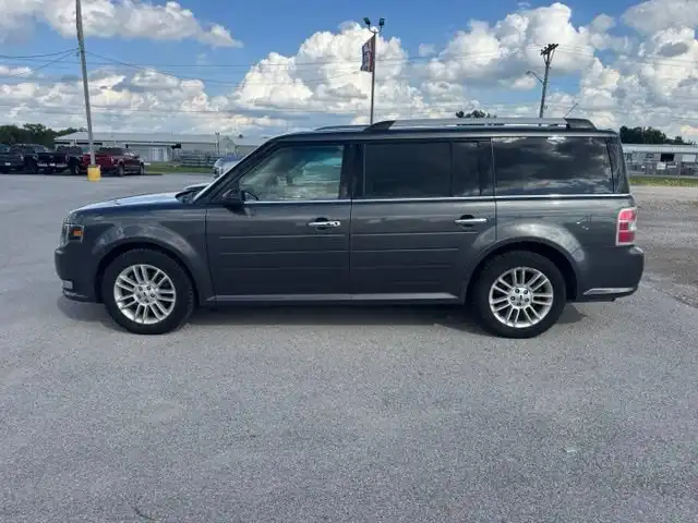 2019 Ford Flex SEL FWD's photo