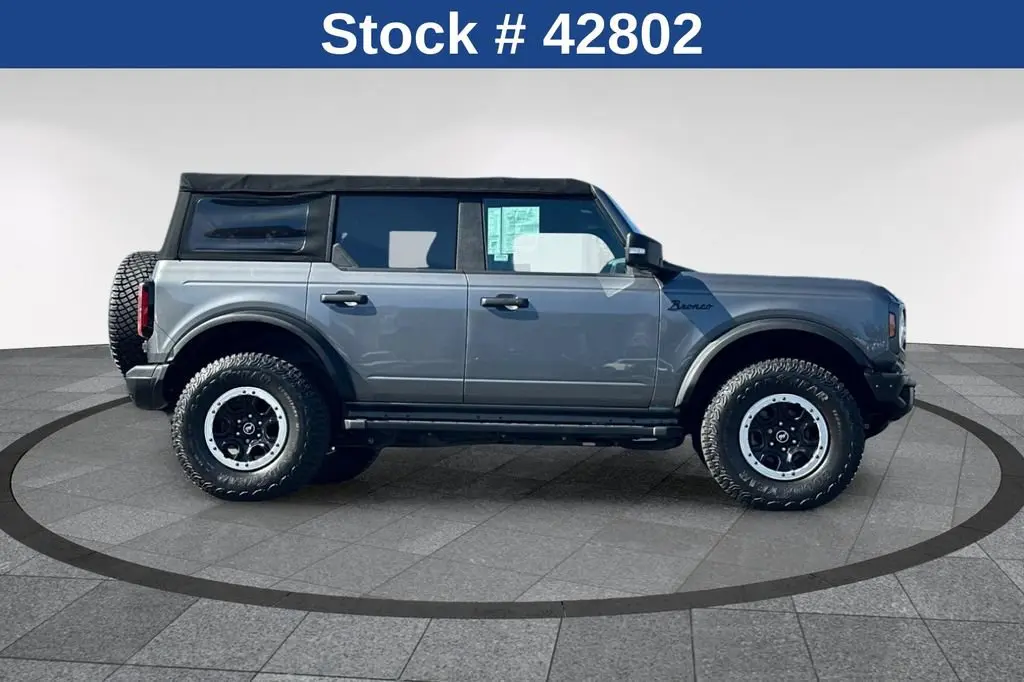 2021 Ford Bronco Badlands 4x4 photo 3
