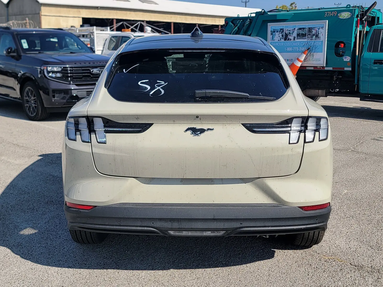 2025 Ford Mustang-Mach-e Select photo 5
