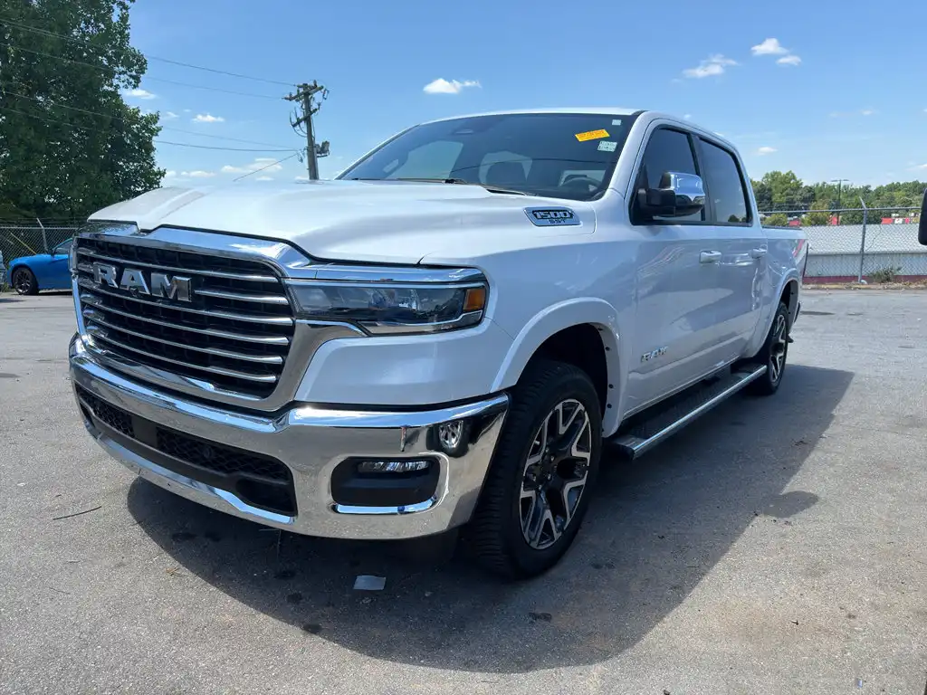 2025 RAM 1500 Laramie 4x4 Crew Cab 5'7's photo