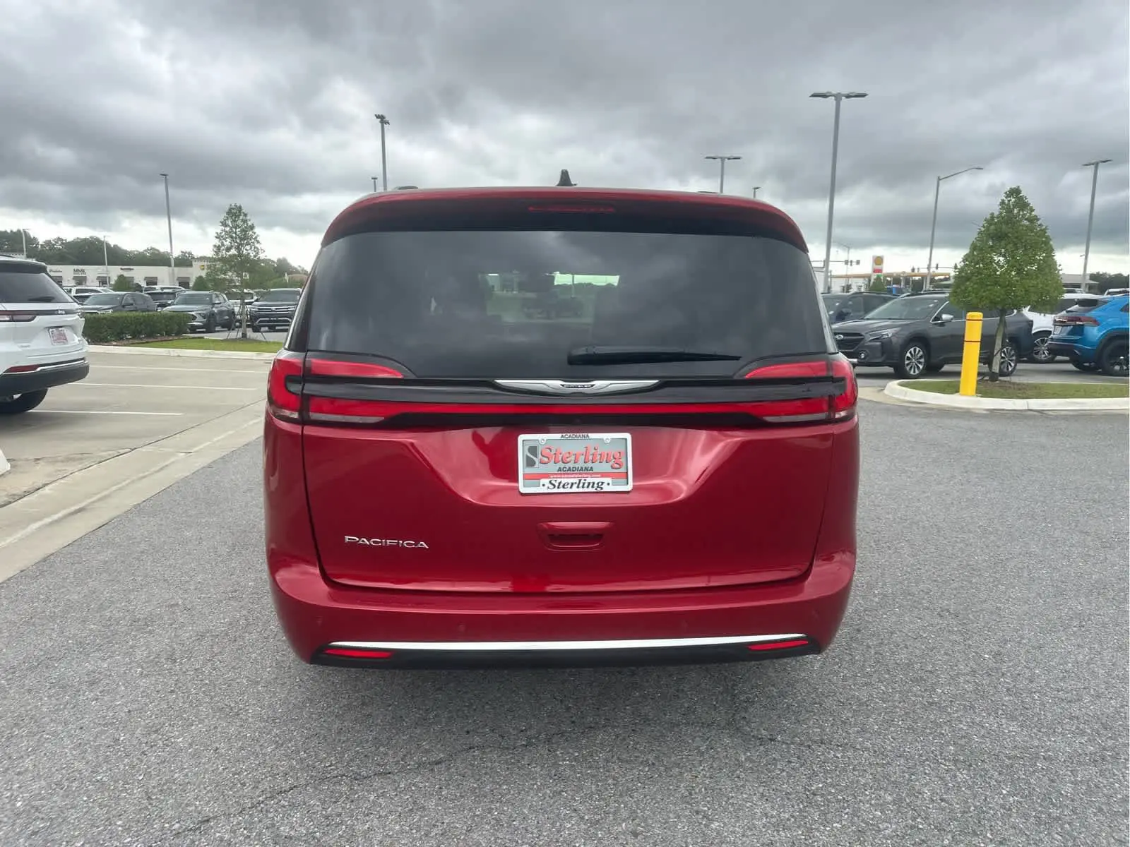 2025 Chrysler Pacifica Pinnacle photo 4