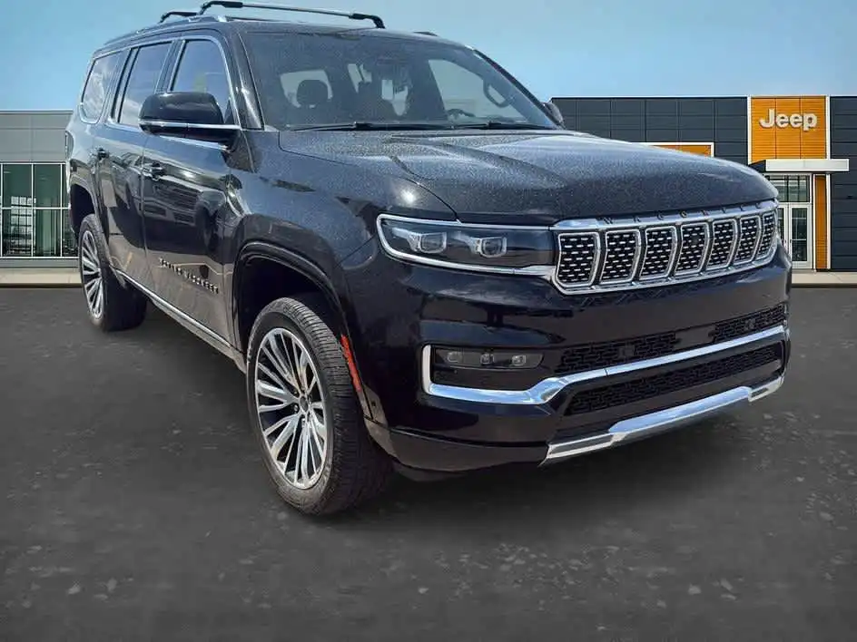 2023 Jeep Grand Wagoneer Series III 4WD's photo