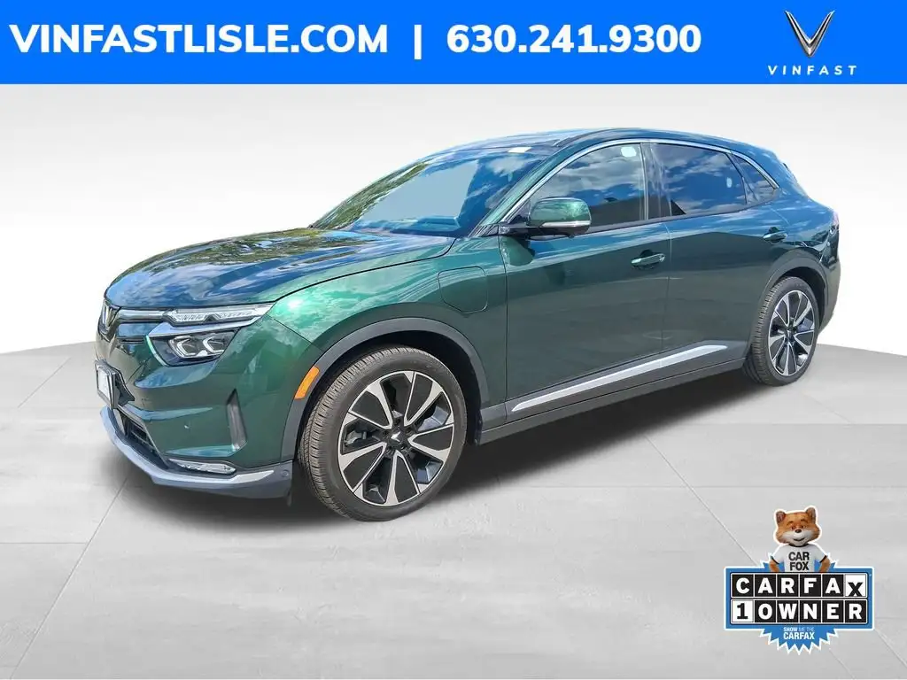 2023 VinFast VF 8 VF 8 Standard Range's photo