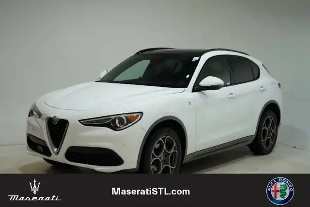 2023 Alfa Romeo Stelvio Ti AWD's photo