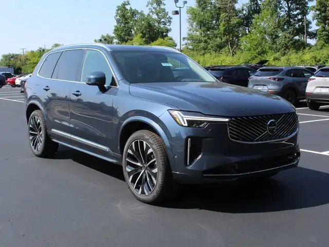 2026 Volvo XC90 T8 Recharge Plus Bright 7-Seat 4WD's photo