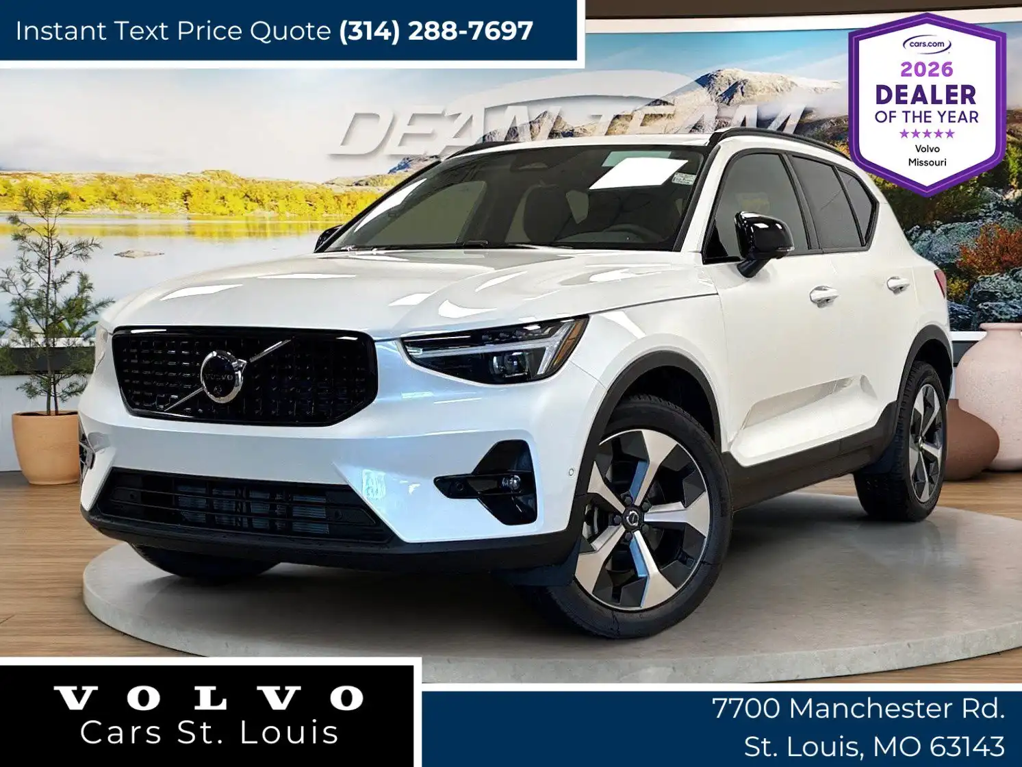 2026 Volvo XC40 B5 Plus Dark AWD's photo