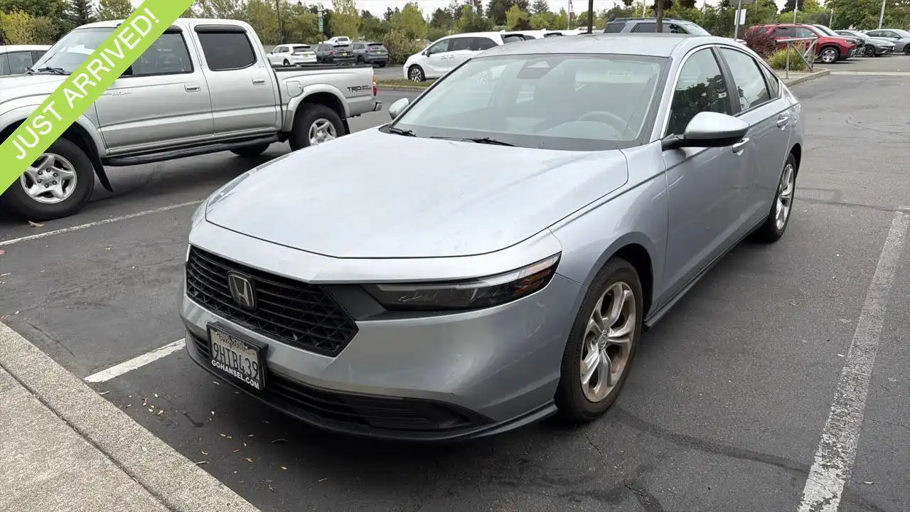 2023 Honda Accord 1.5T LX CVT's photo
