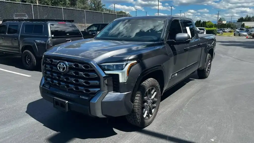 2023 Toyota Tundra Platinum 3.4L 4WD CrewMax 6.5' Bed's photo