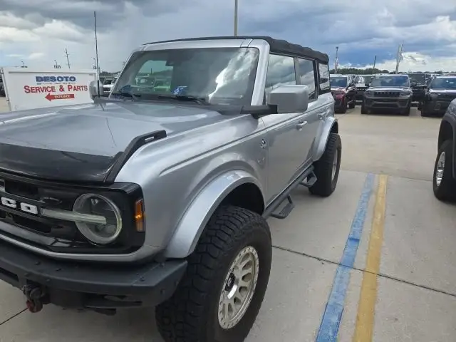 2021 Ford Bronco Outer Banks 4WD Advanced photo 1