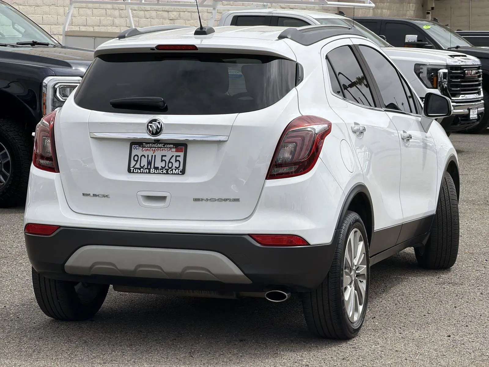 2017 Buick Encore Preferred photo 5