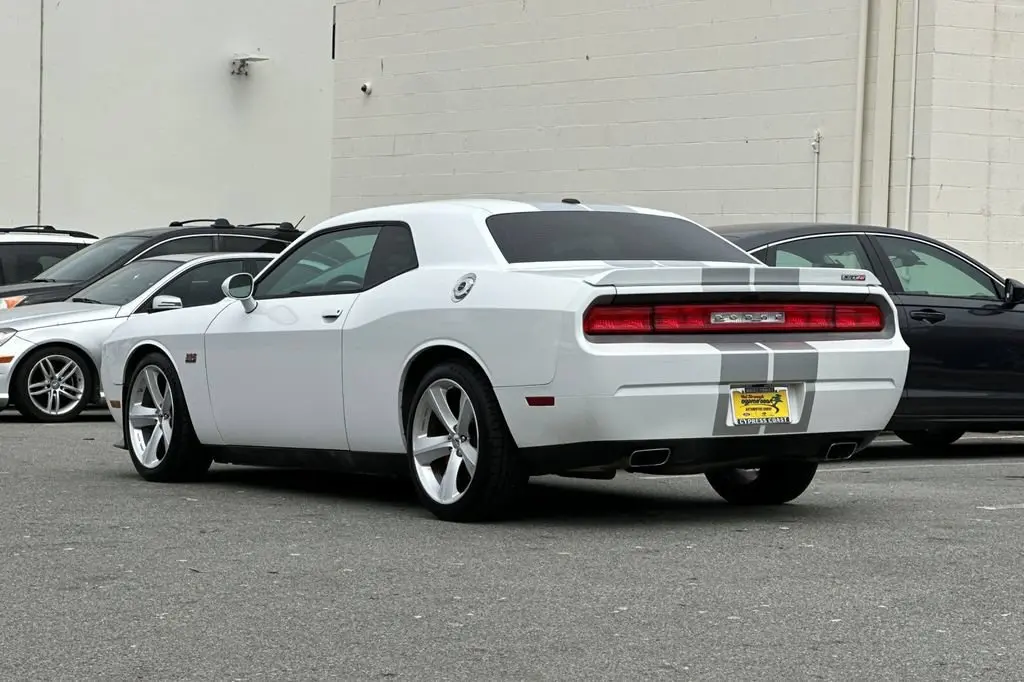 2012 Dodge Challenger SRT8 392 photo 5