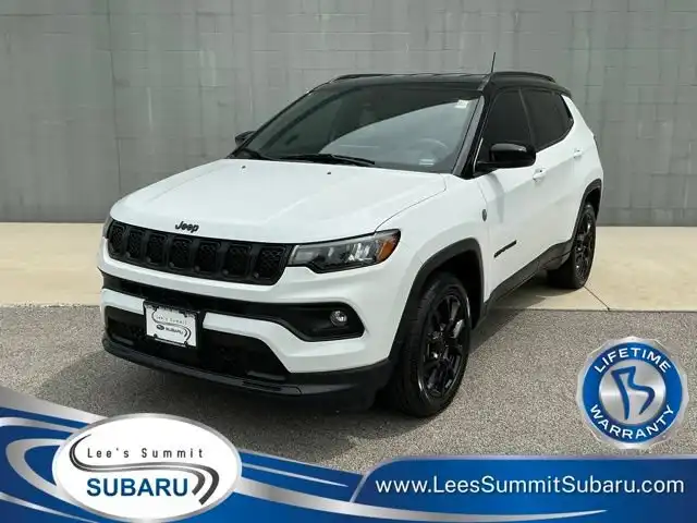 2023 Jeep Compass Altitude 4WD's photo