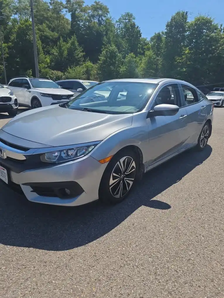 2018 Honda Civic EX-T CVT's photo
