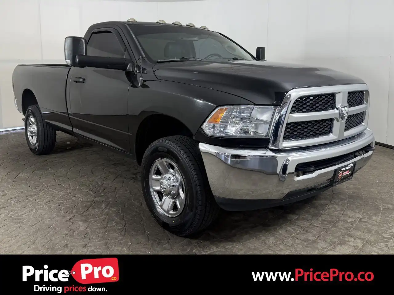 2017 RAM 3500 Tradesman 4X4 Regular cab's photo