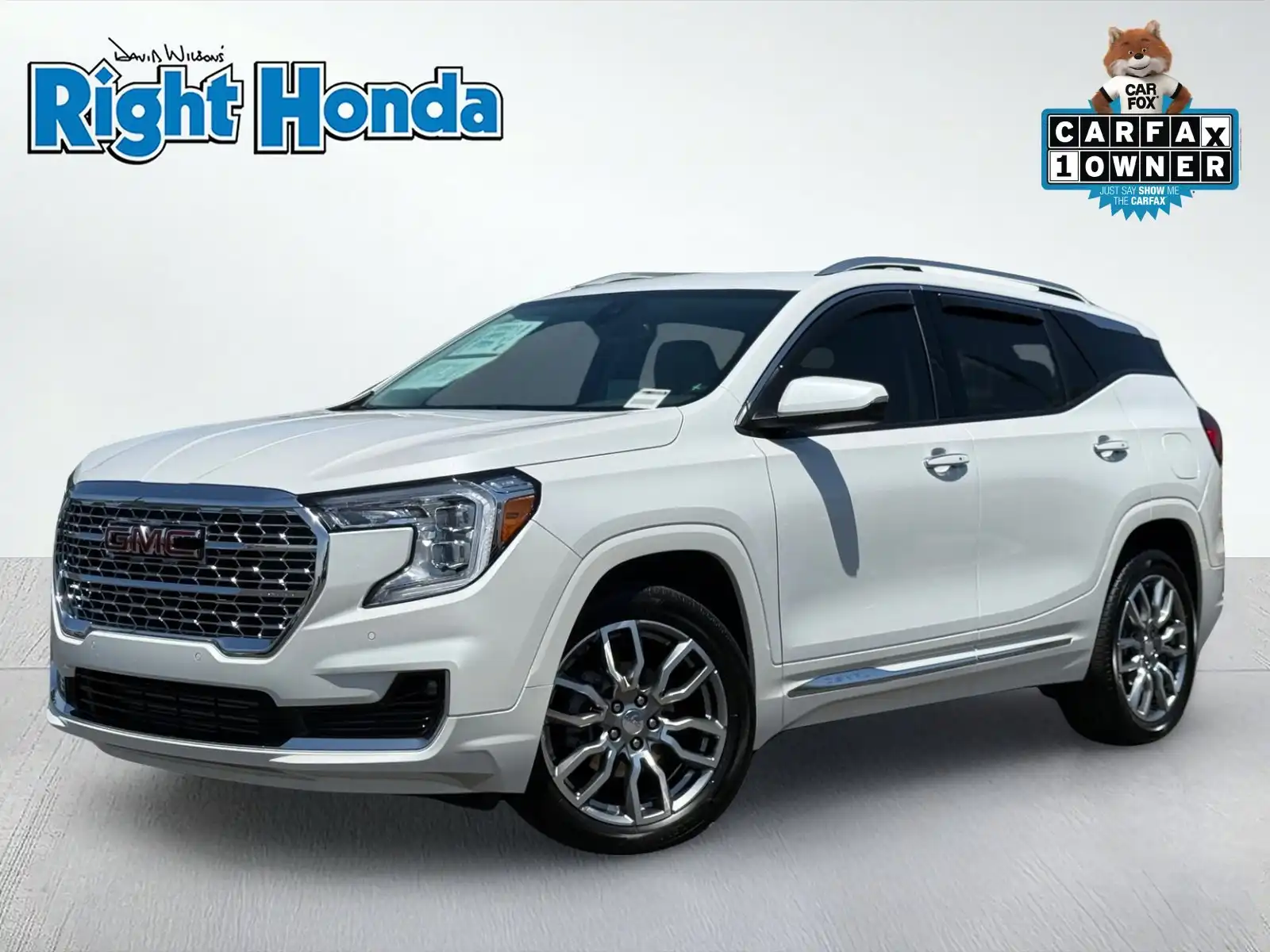 2024 GMC Terrain Denali AWD's photo