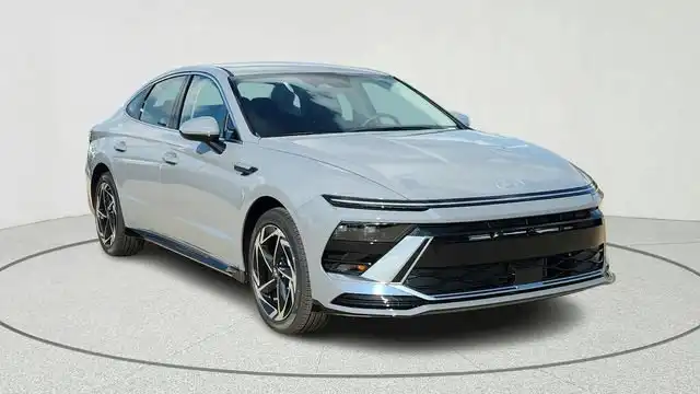 2026 Hyundai Sonata SEL AWD's photo