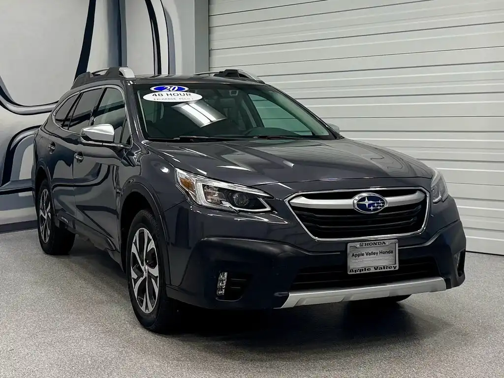 2020 Subaru Outback Touring's photo
