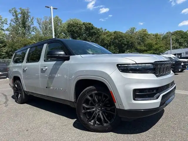 2024 Jeep Grand Wagoneer L Series II Obsidian 4WD's photo