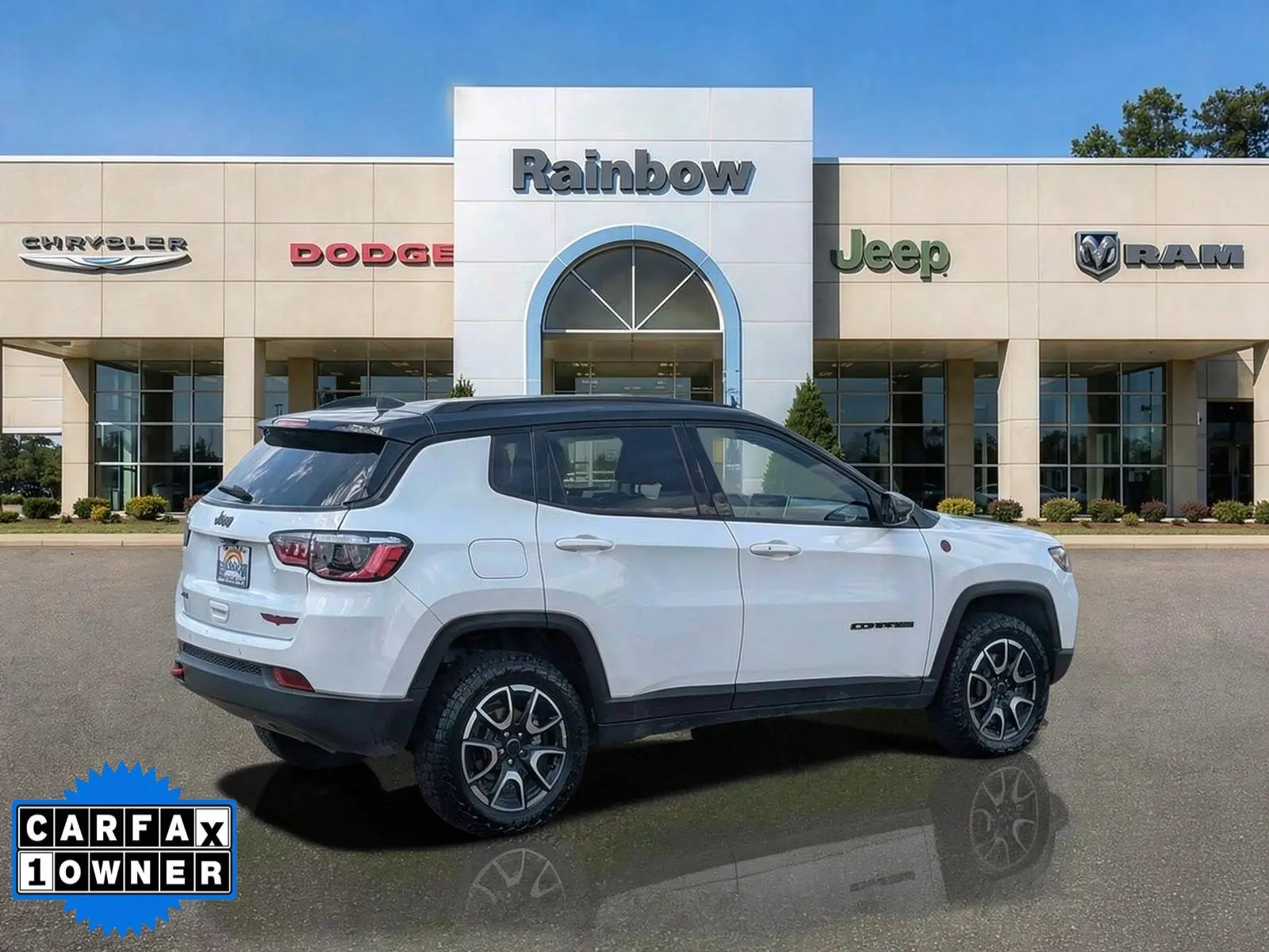 2025 Jeep Compass Trailhawk 4X4 photo 3