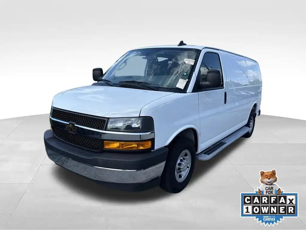 2025 Chevrolet Express 2500 Work Van HD's photo