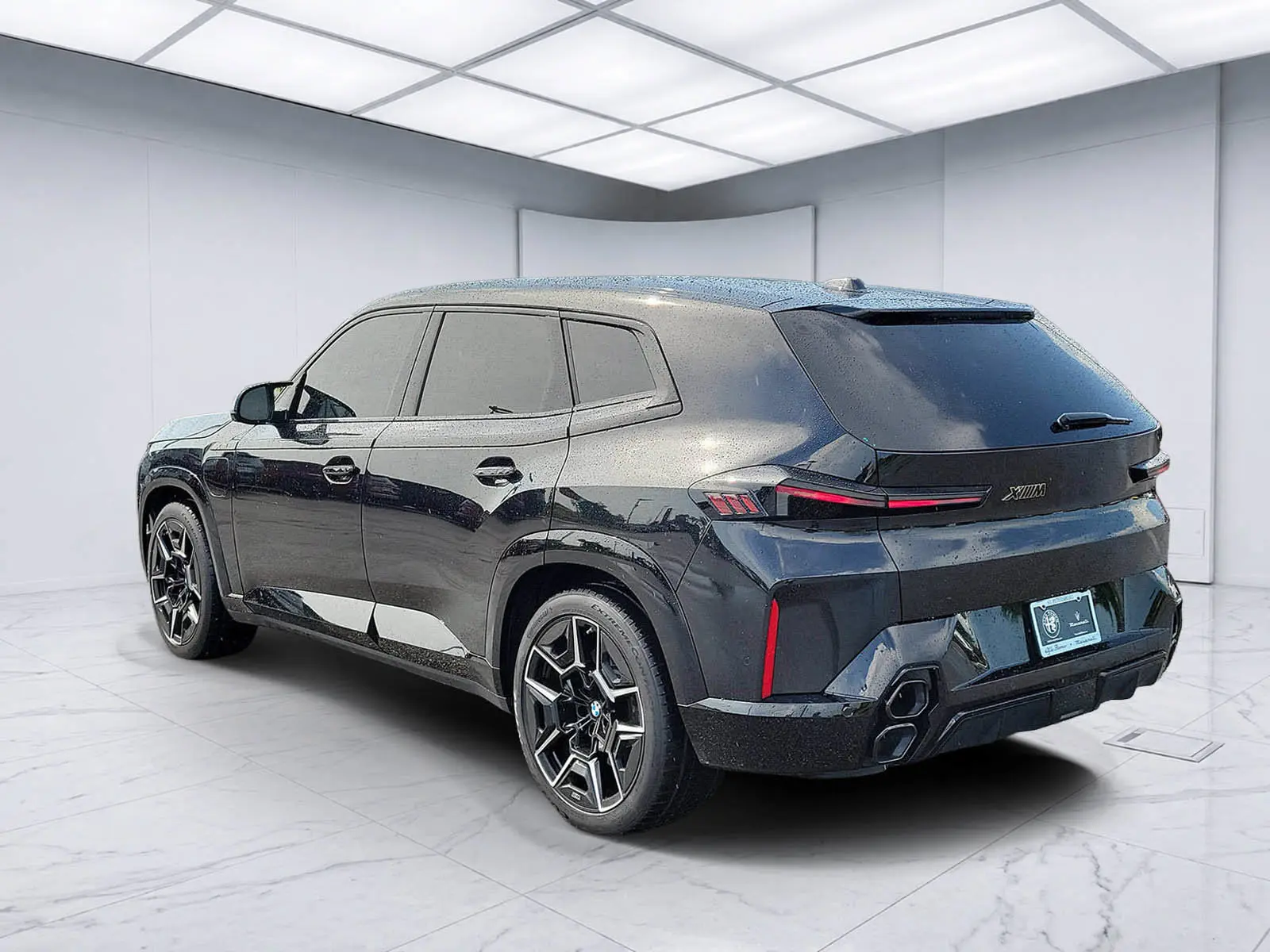 2023 BMW XM Base photo 3