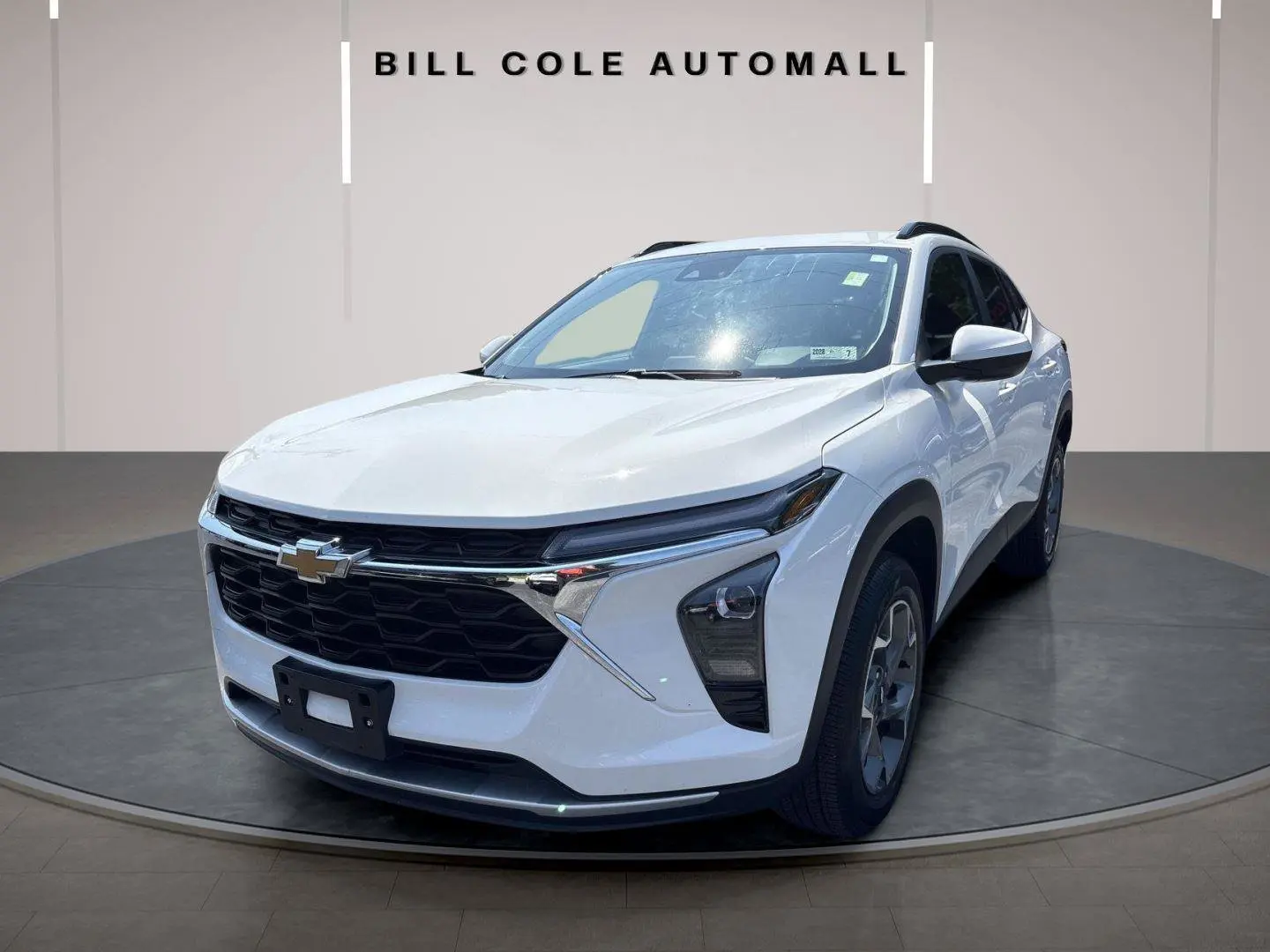 2024 Chevrolet Trax LT photo 4