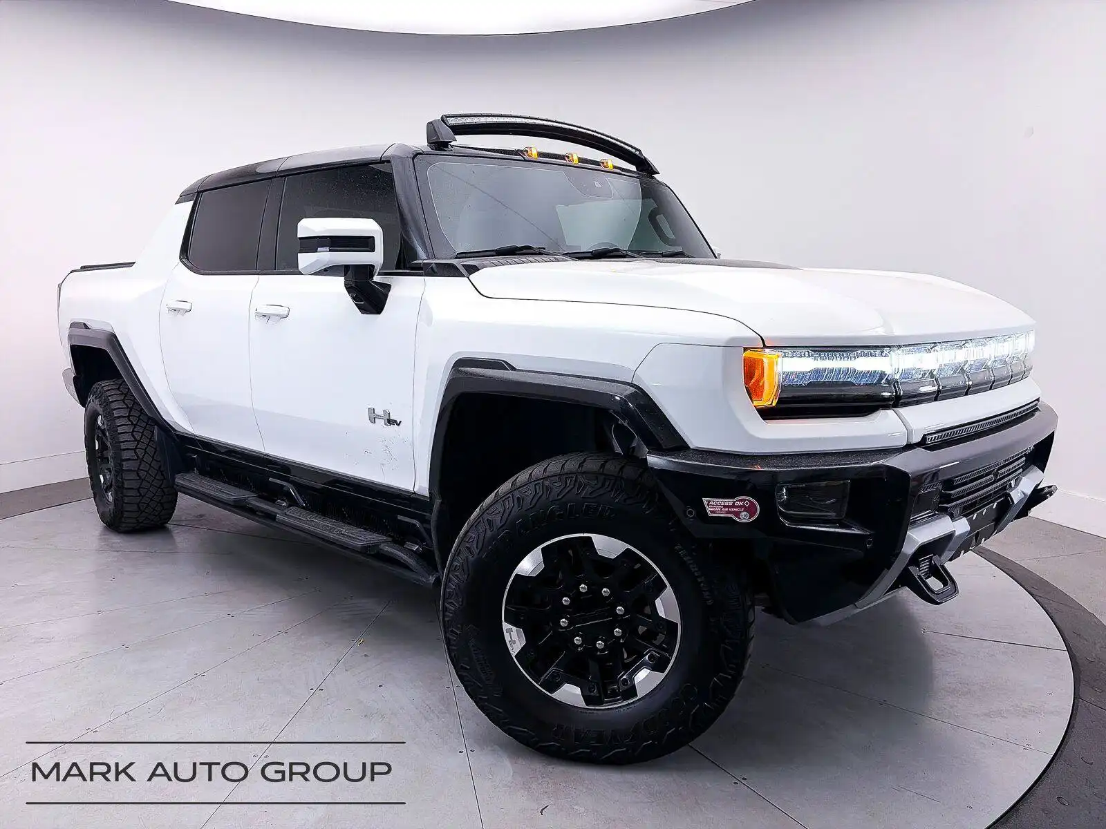 2023 GMC Hummer EV 3X's photo