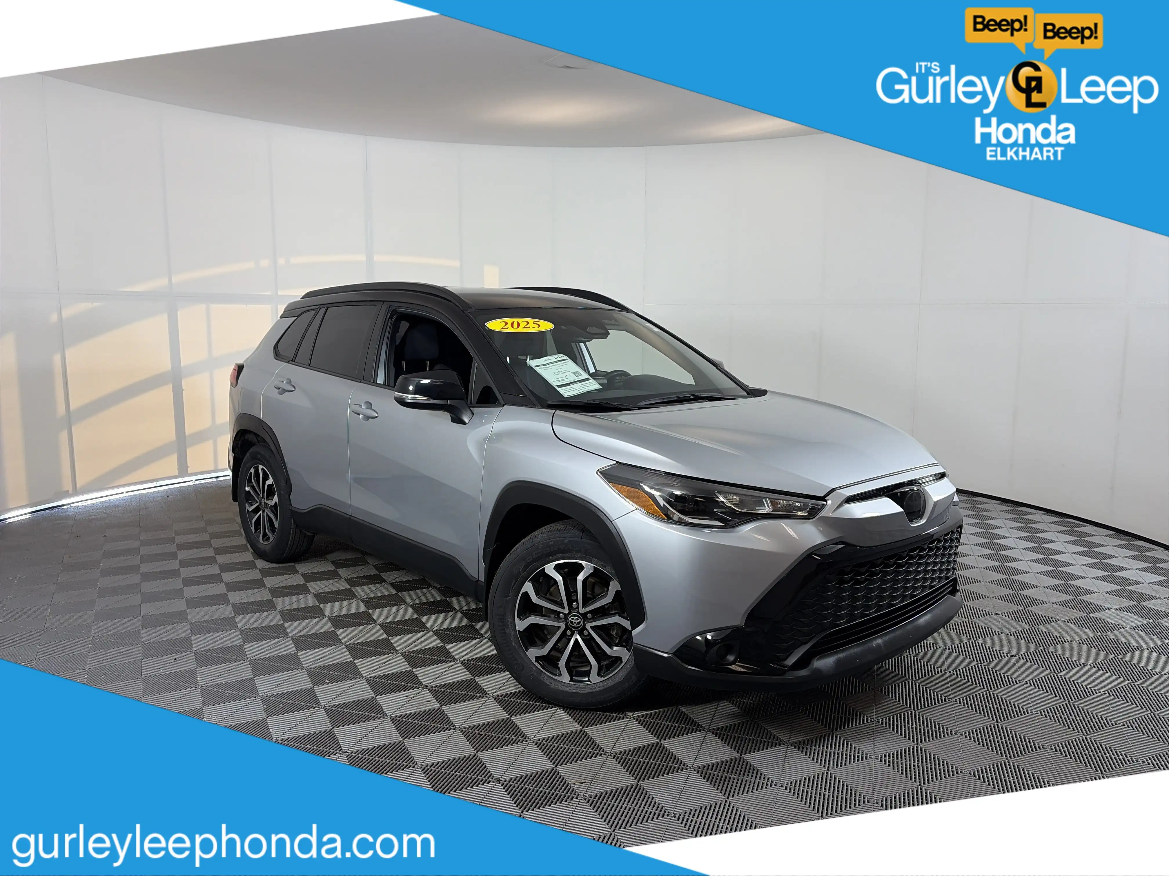 2025 Toyota Corolla Cross Hybrid SE AWD's photo