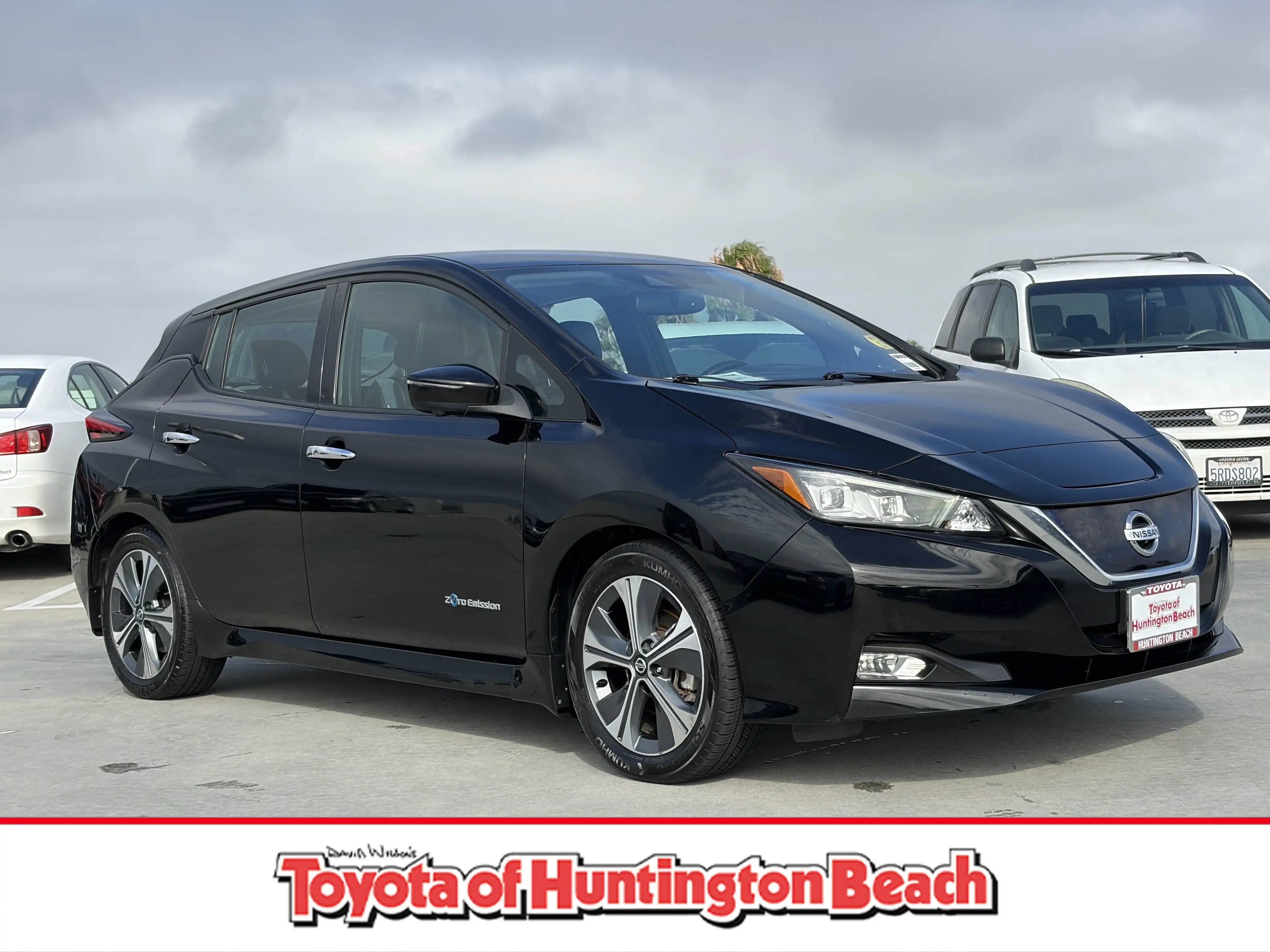 2019 Nissan Leaf SL's photo