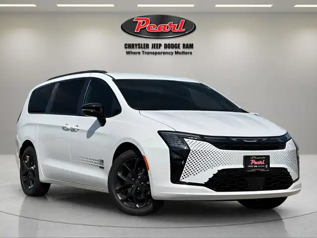 2027 Chrysler Pacifica Select's photo