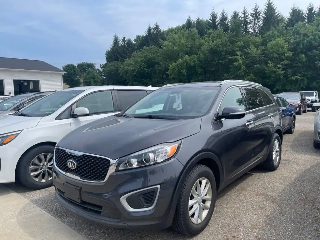 2017 Kia Sorento LX AT's photo
